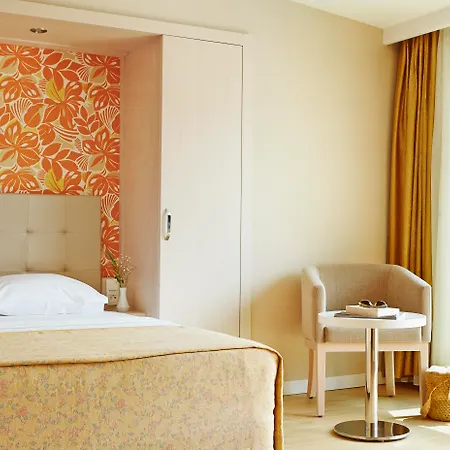 Mirage World Hotel