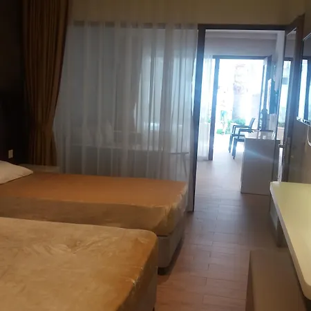 Mirage World Hotel 4*