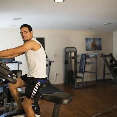 فندق Mirage World 4*