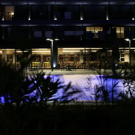 فندق Mirage World إتْشميلير