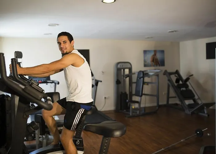 Hotel Mirage World 4*