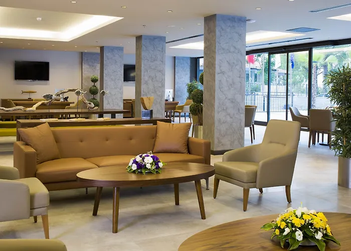 Hotel Mirage World İçmeler