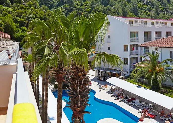 Hotel Mirage World 4*