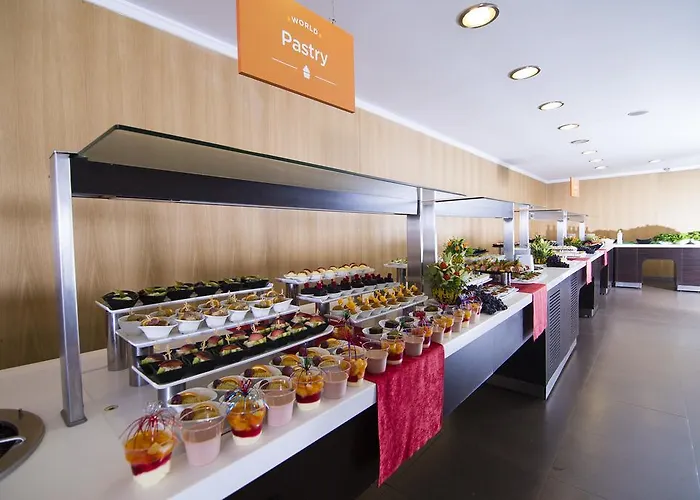 Hotel Mirage World 4*