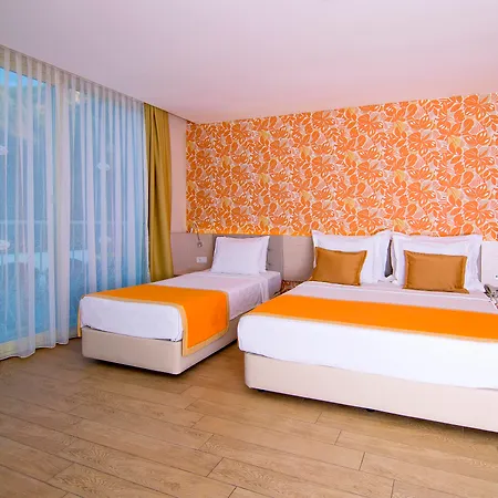 Отель Mirage World