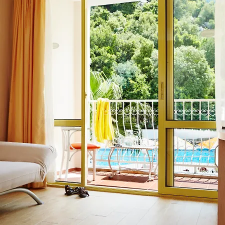 Hotel Mirage World
