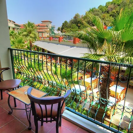 Mirage World ホテル イチュメレール