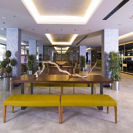 Hotel Mirage World İçmeler