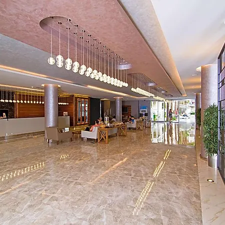 Mirage World Otel