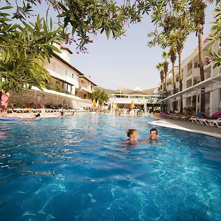 Mirage World Отель 4*