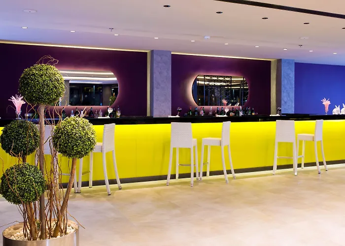 Ξενοδοχείο Mirage World