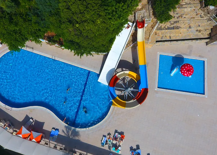 Ξενοδοχείο Mirage World